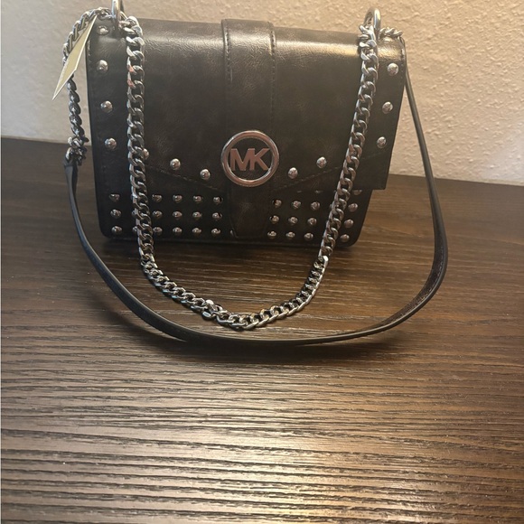 NEW AUTHENTIC Michael Kors Greenwich Black Studded Flap Crossbody Bag. - Picture 3 of 9